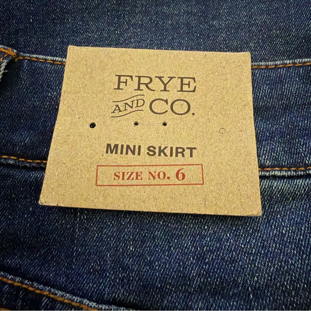 Frye And Co. Denim Mini Skirt Sz.6 NWT - Picture 5 of 6